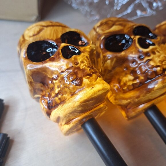 Halloween Skull Lights Battery Operated Outdoor Spooky Yard Stake Flashing Path - Picture 3 of 6